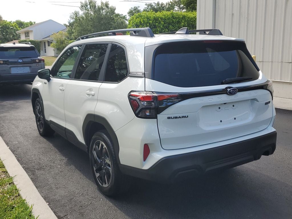2026 Subaru FORESTER Premium Hybrid