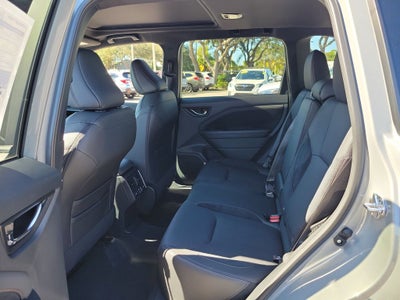 2025 Subaru FORESTER Limited