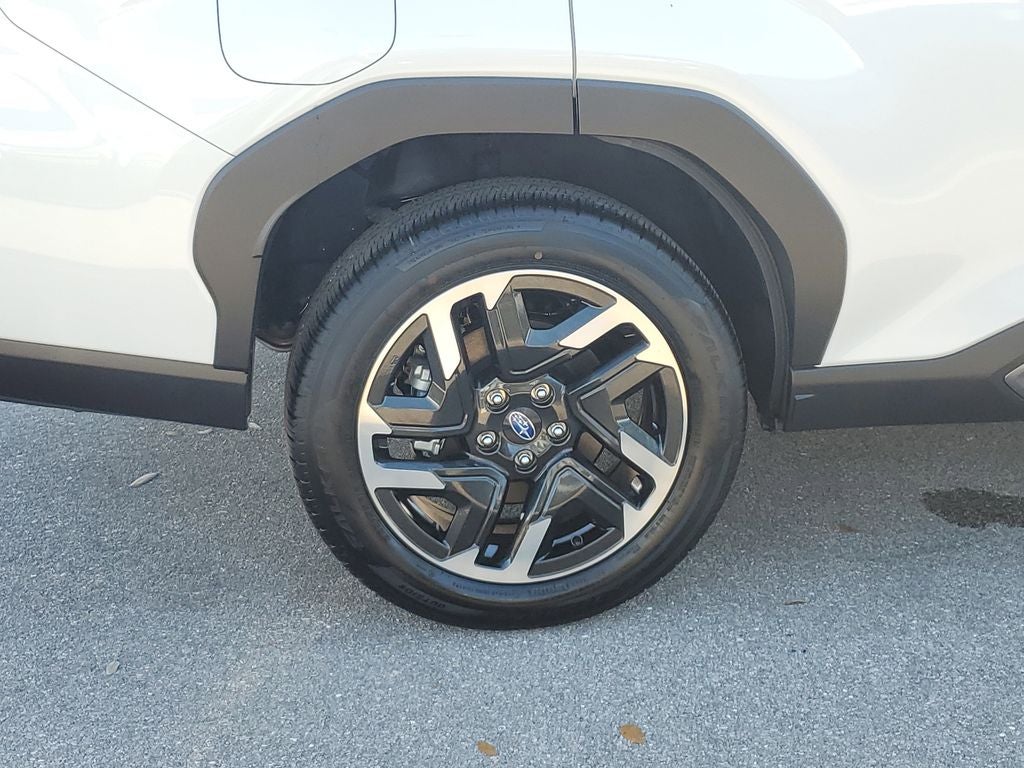 2025 Subaru FORESTER Limited Hybrid