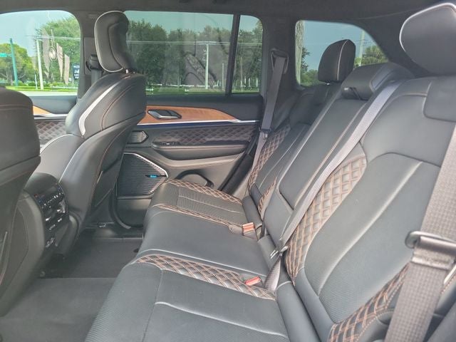 2022 Jeep Grand Cherokee Summit Reserve