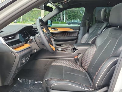 2022 Jeep Grand Cherokee Summit Reserve