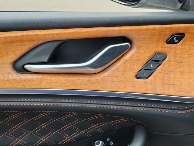 2022 Jeep Grand Cherokee Summit Reserve