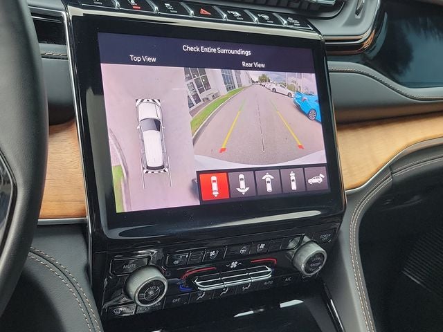 2022 Jeep Grand Cherokee Summit Reserve