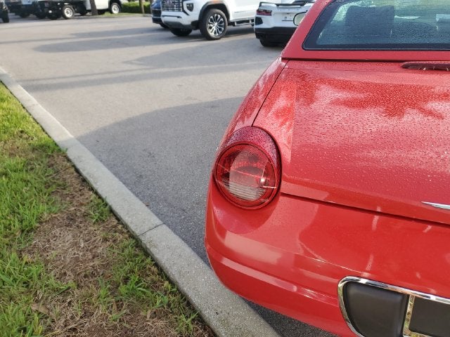 2002 Ford Thunderbird Base