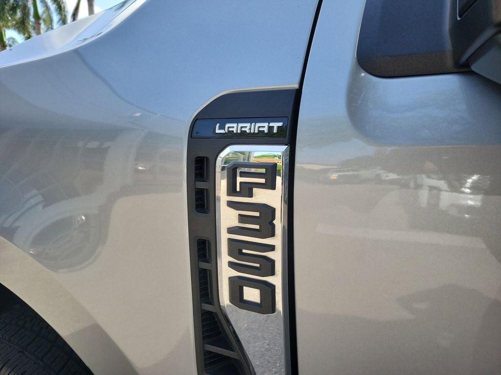 2023 Ford F-350 LARIAT
