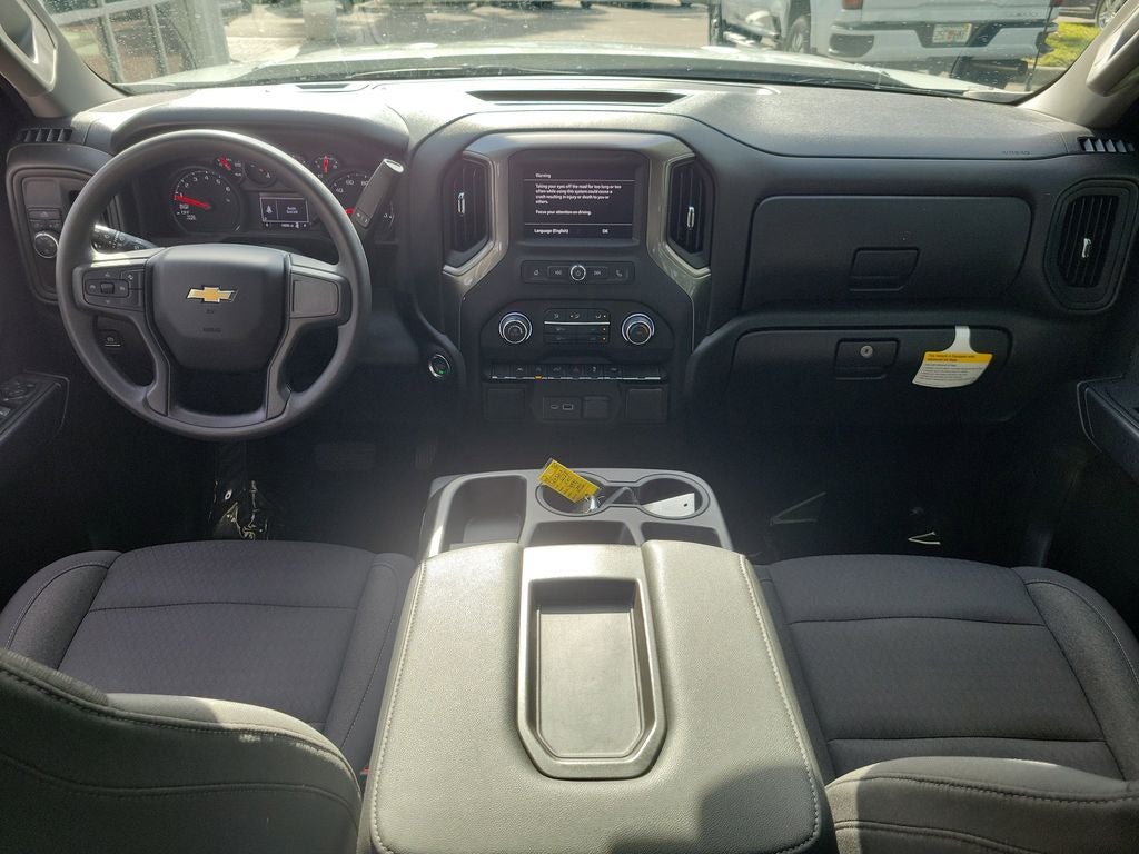 2025 Chevrolet Silverado Custom
