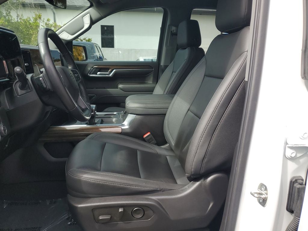 2023 Chevrolet Silverado RST