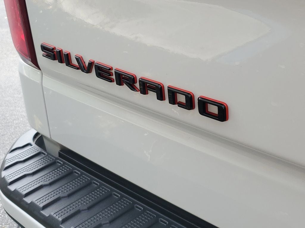 2023 Chevrolet Silverado RST