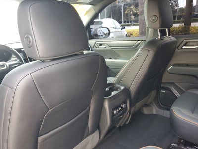 2024 GMC Acadia AWD AT4