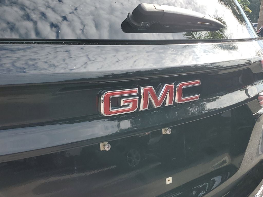 2024 GMC Acadia AWD AT4
