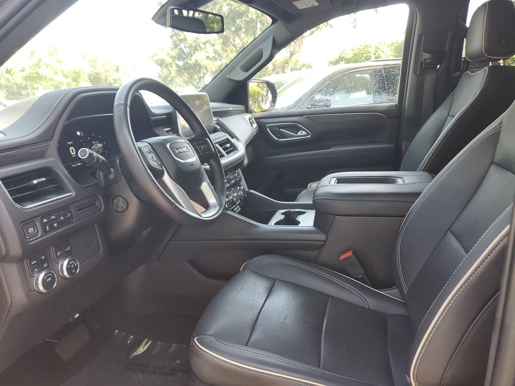 2022 GMC Yukon SLT