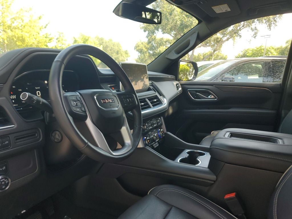 2022 GMC Yukon SLT