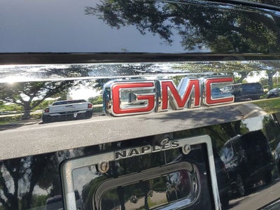 2022 GMC Yukon SLT