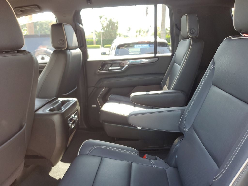 2025 GMC Yukon XL Elevation
