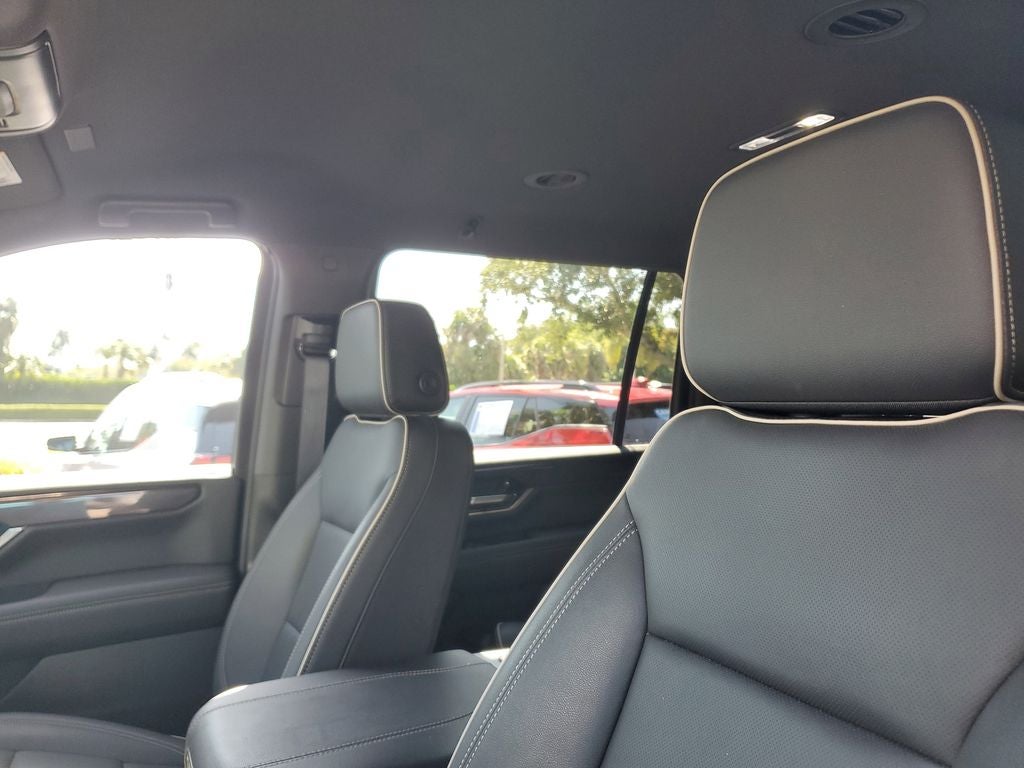 2025 GMC Yukon XL Elevation