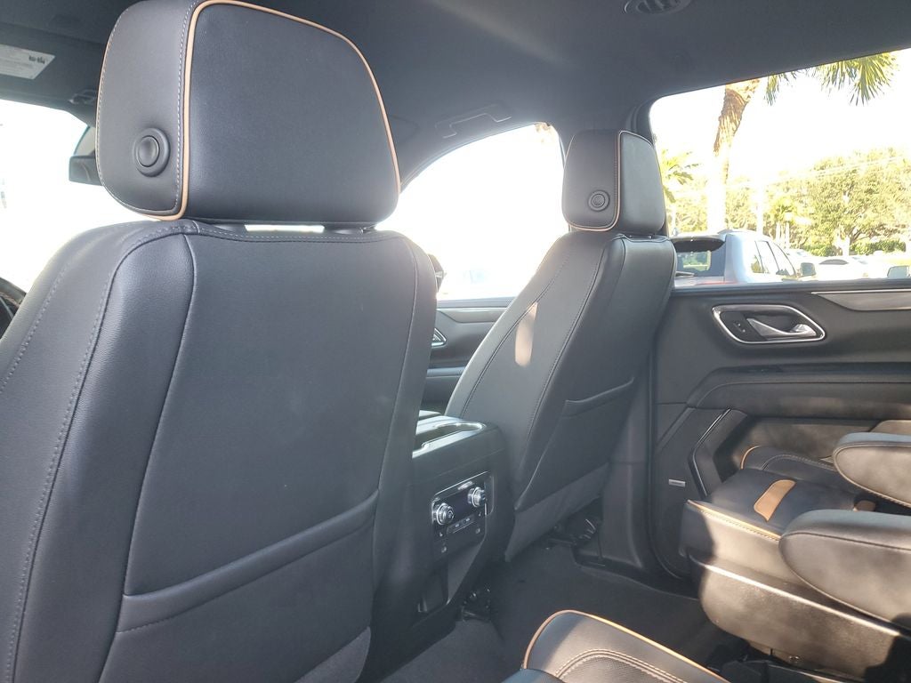 2023 GMC Yukon XL AT4