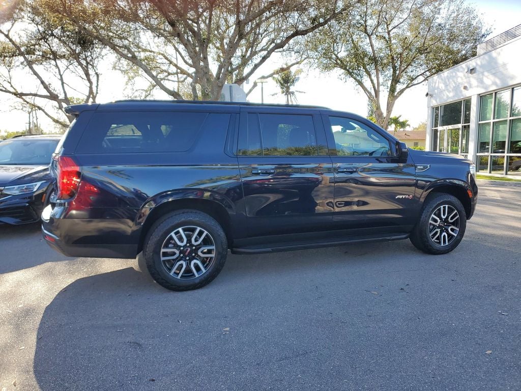 2023 GMC Yukon XL AT4