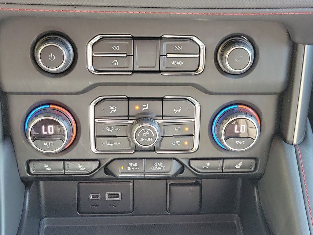 2022 Chevrolet Suburban RST