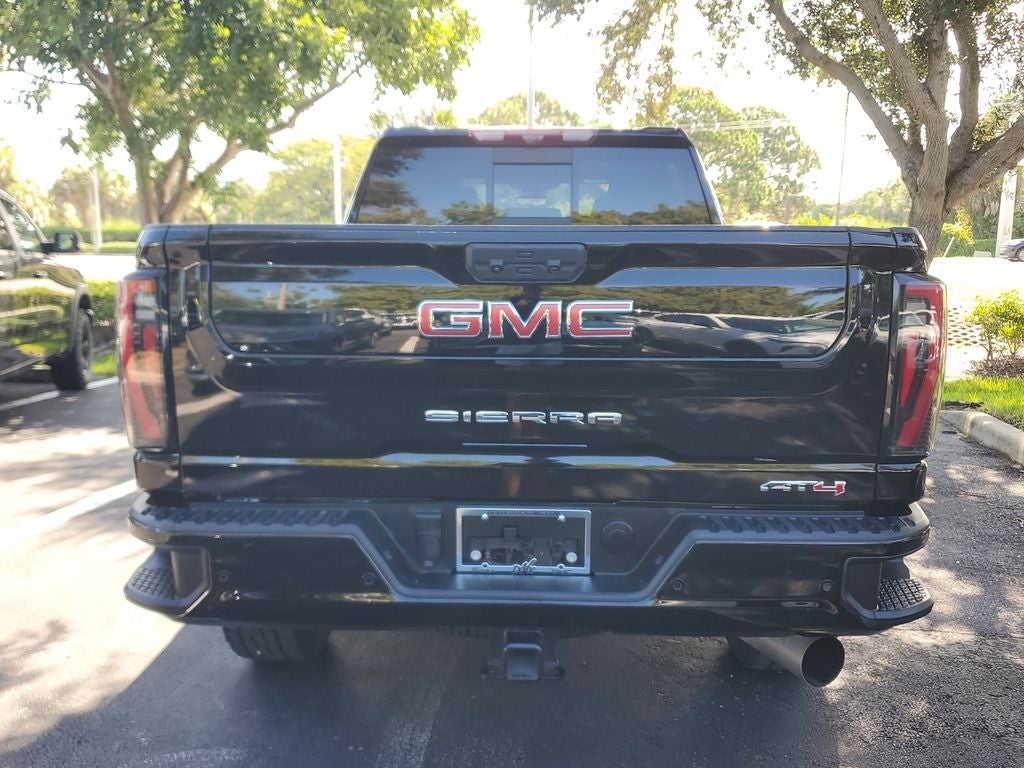 2024 GMC Sierra AT4