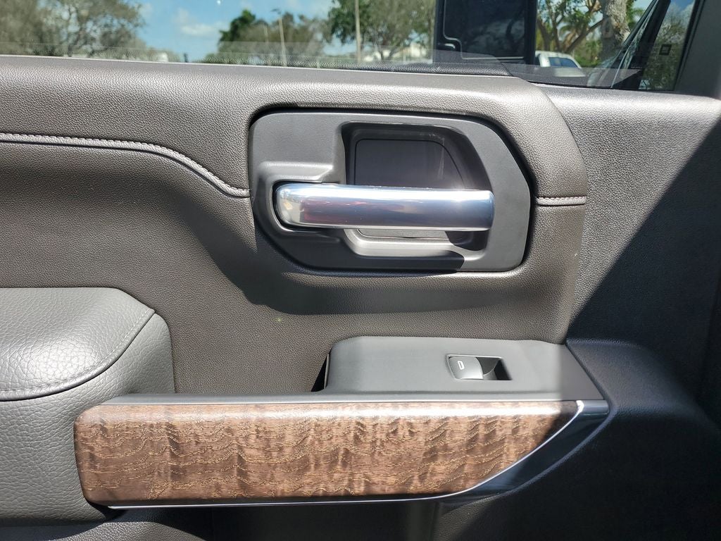 2023 GMC Sierra Denali