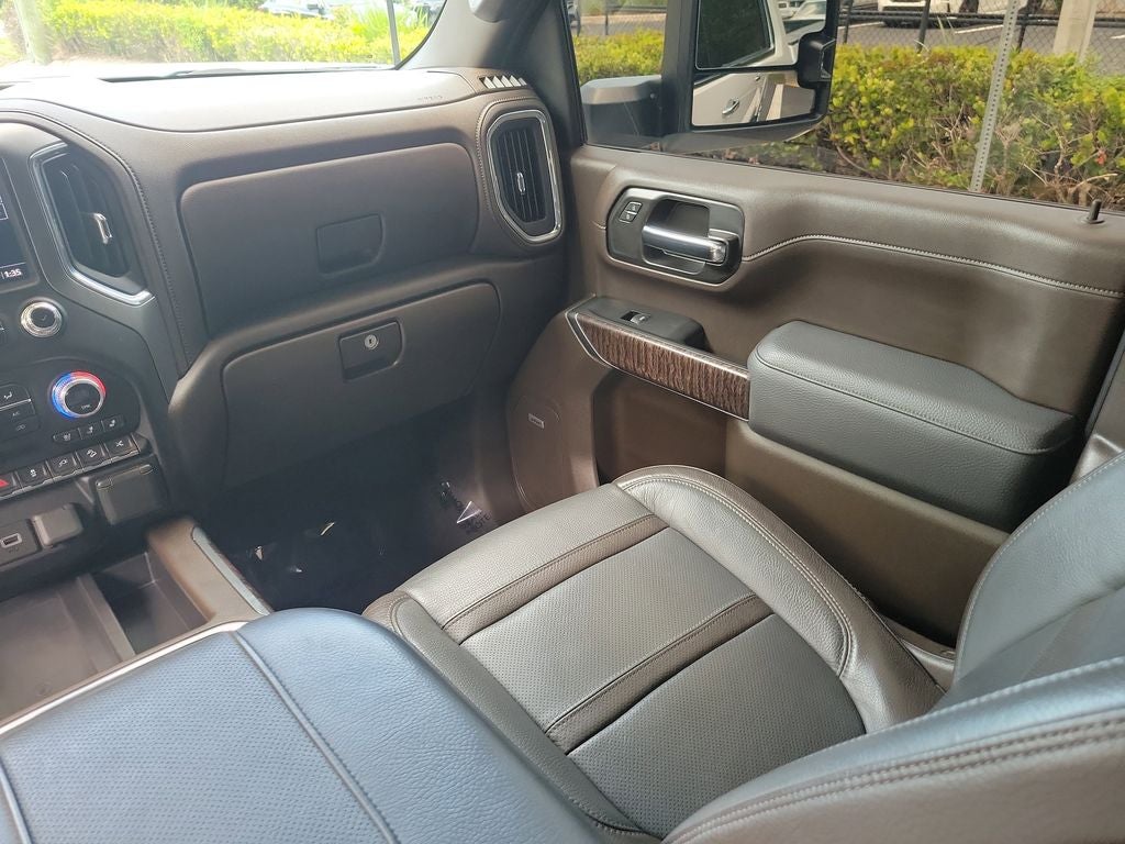 2023 GMC Sierra Denali