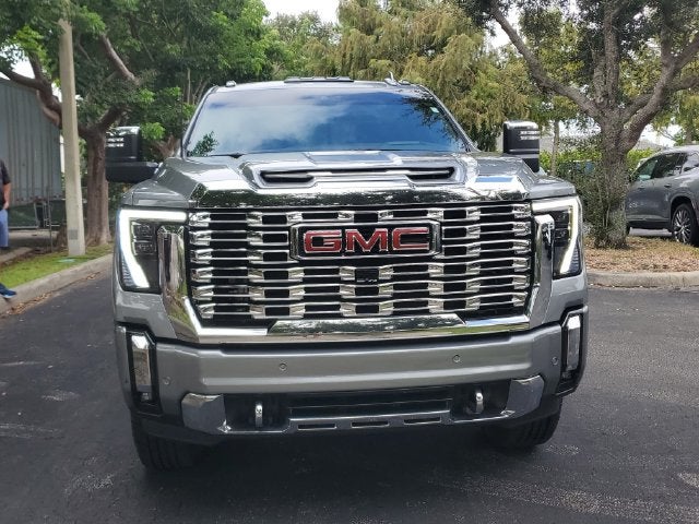 2024 GMC Sierra 2500HD Denali