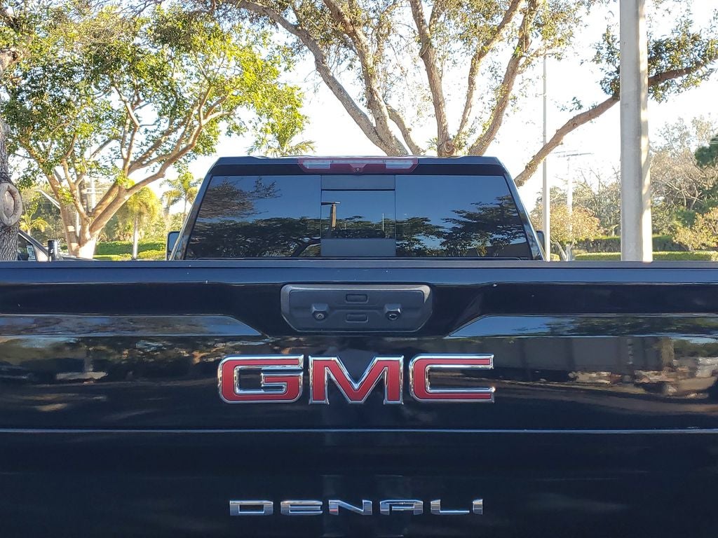 2022 GMC Sierra Denali