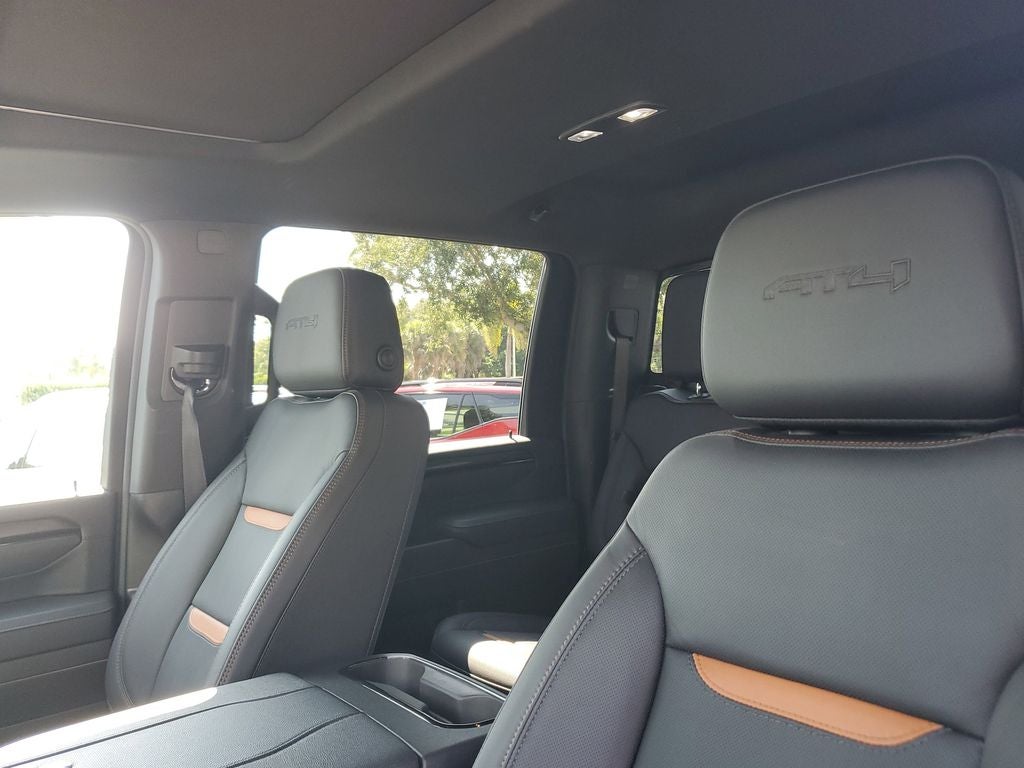 2025 GMC Sierra AT4