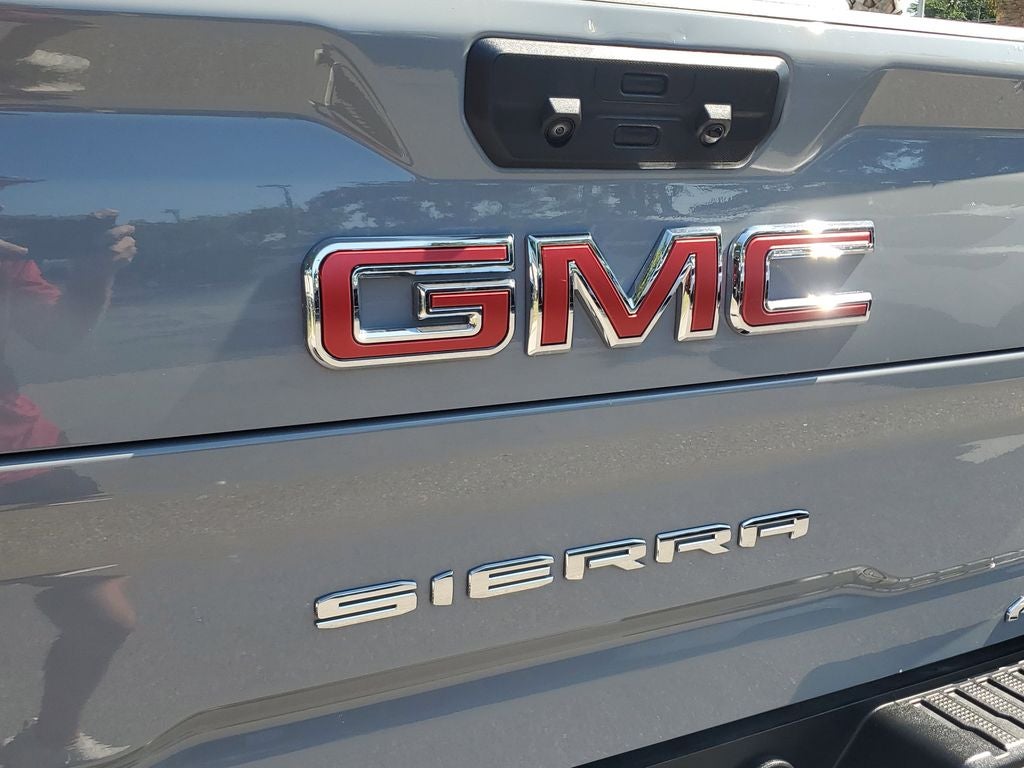 2025 GMC Sierra AT4