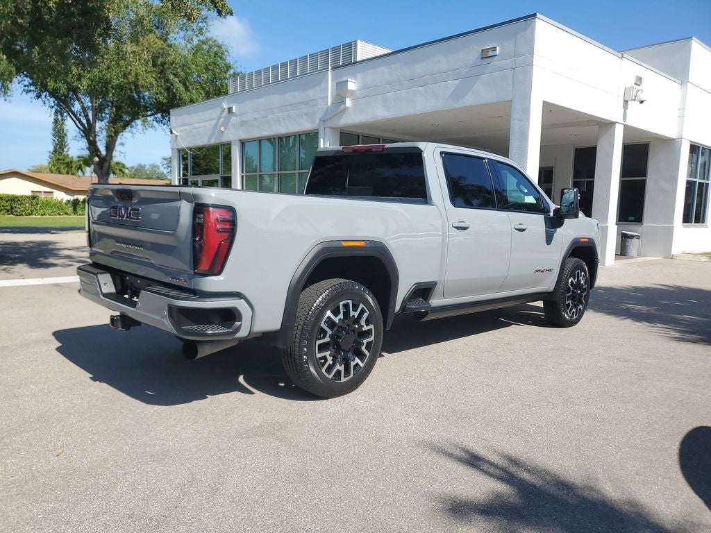 2025 GMC Sierra AT4