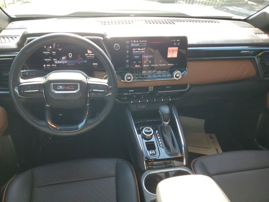 2025 GMC Canyon 4WD AT4