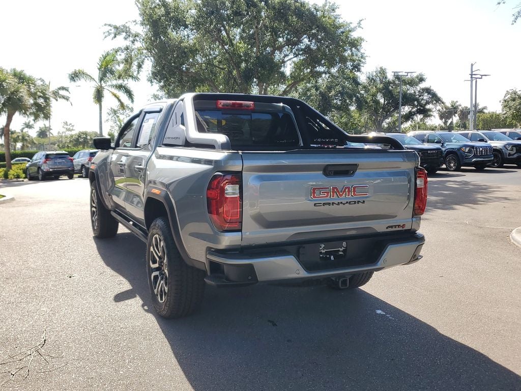 2025 GMC Canyon 4WD AT4