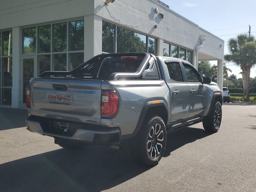 2025 GMC Canyon 4WD AT4