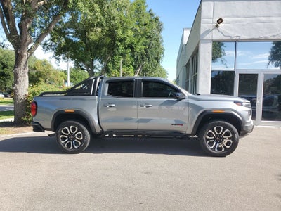 2025 GMC Canyon 4WD AT4
