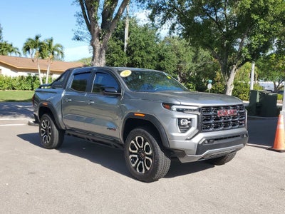 2025 GMC Canyon 4WD AT4