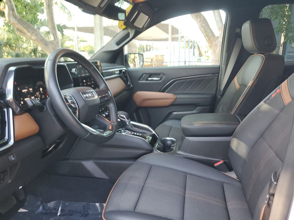 2024 GMC Canyon 4WD AT4