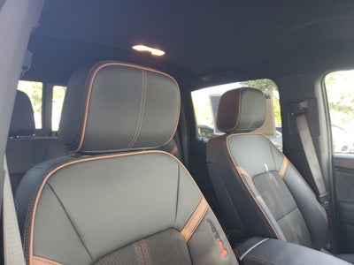 2024 GMC Canyon 4WD AT4