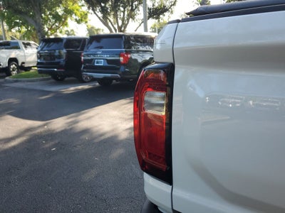 2024 GMC Canyon 4WD AT4