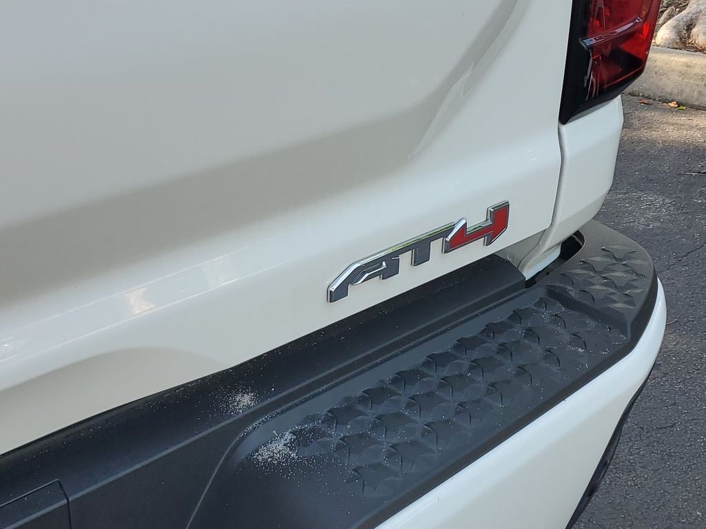 2024 GMC Canyon 4WD AT4
