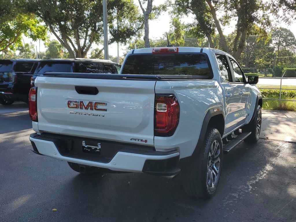 2024 GMC Canyon 4WD AT4