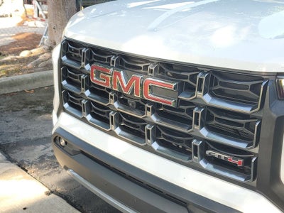 2024 GMC Canyon 4WD AT4