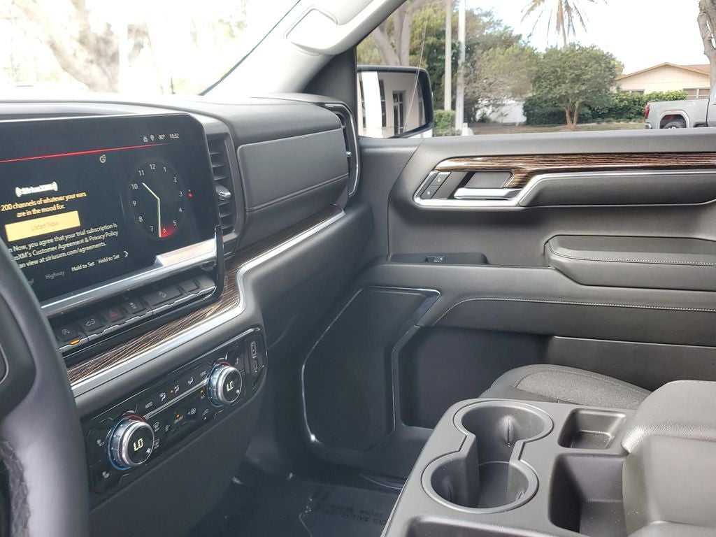 2024 GMC Sierra Elevation