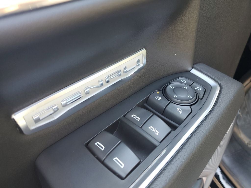 2023 GMC Sierra Denali