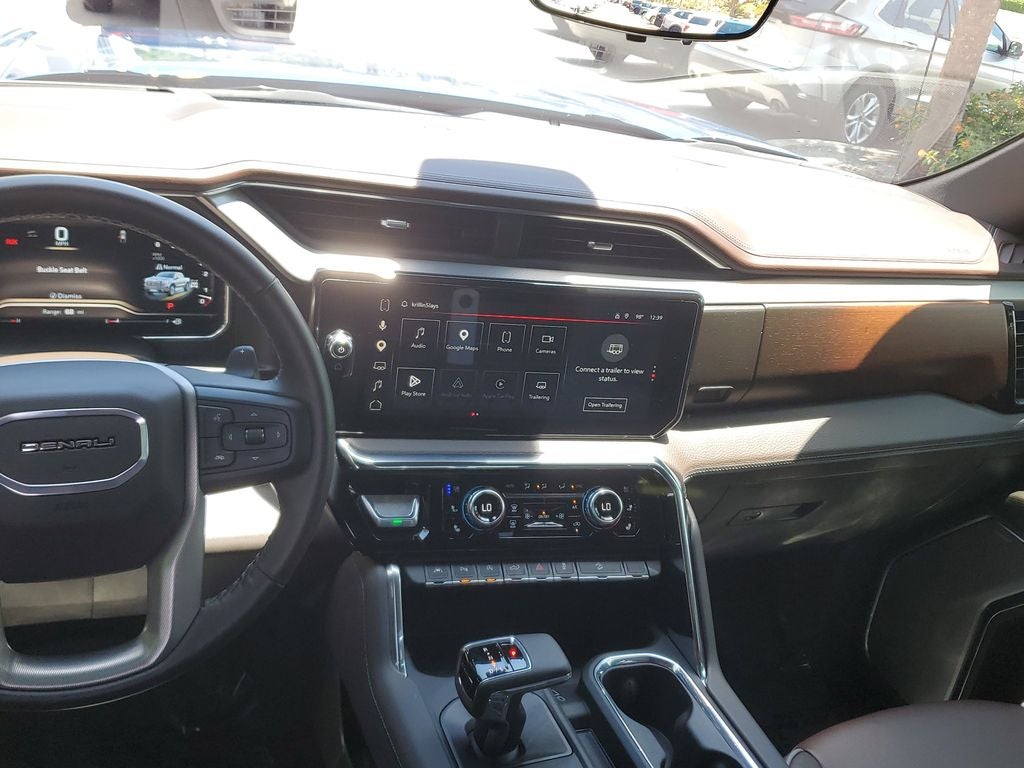 2025 GMC Sierra Denali