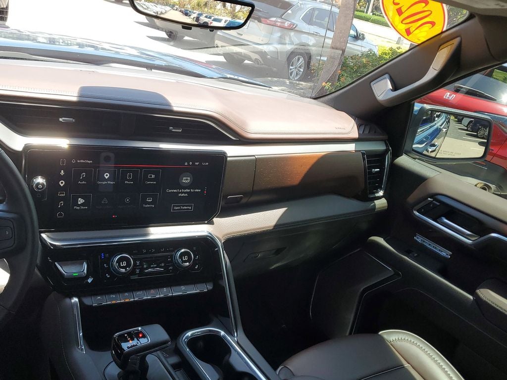 2025 GMC Sierra Denali