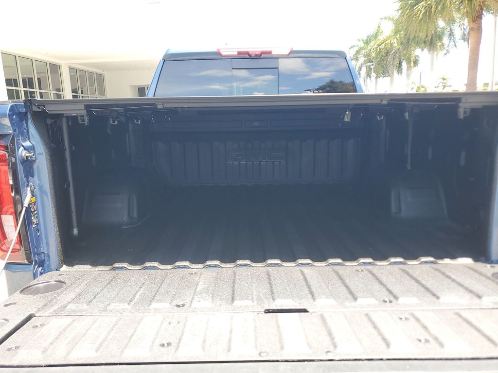 2025 GMC Sierra Denali