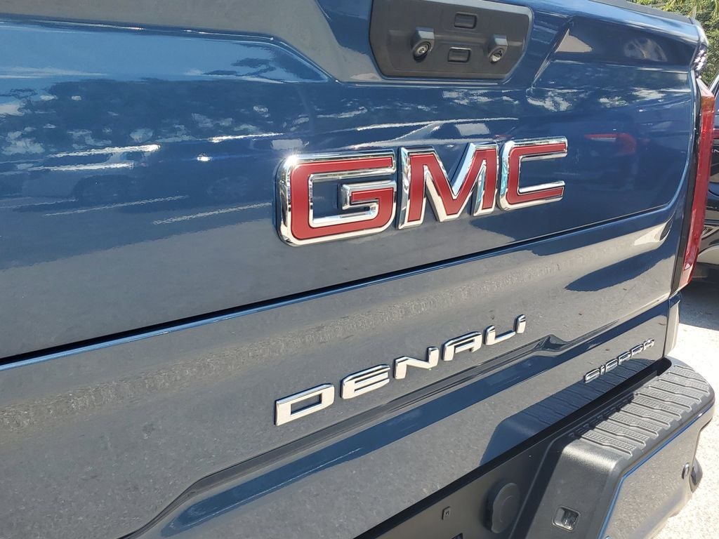 2025 GMC Sierra Denali