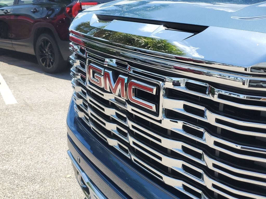 2025 GMC Sierra Denali