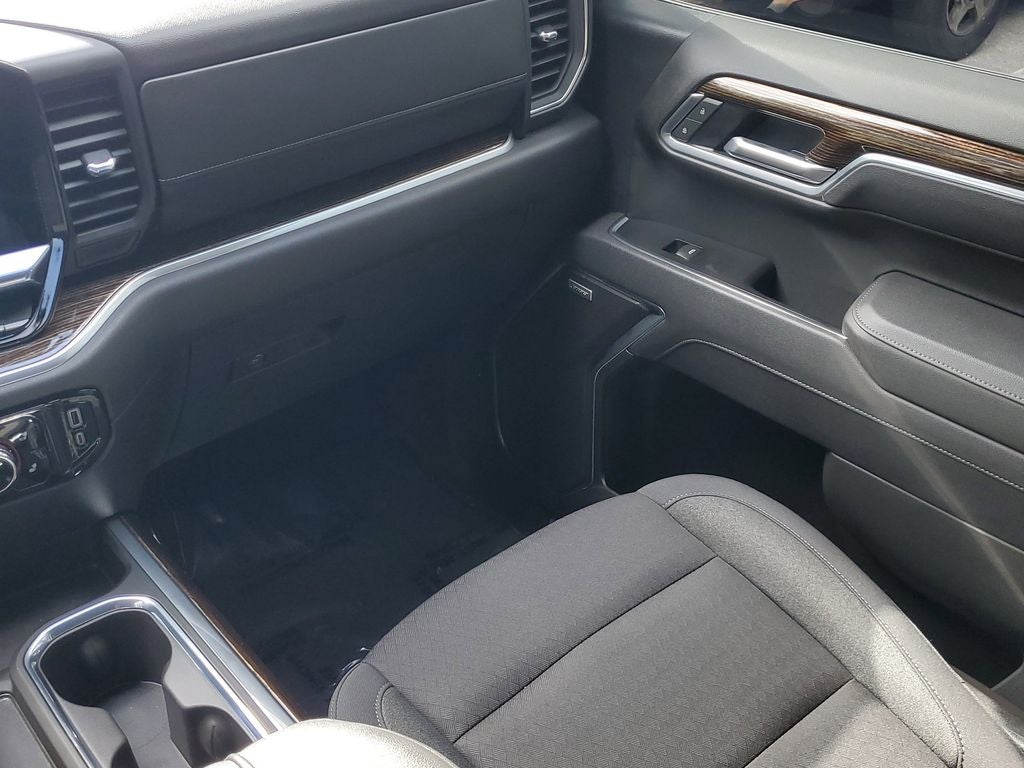 2025 GMC Sierra Elevation