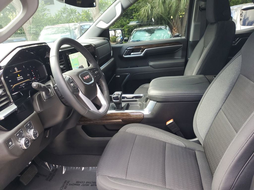 2025 GMC Sierra Elevation